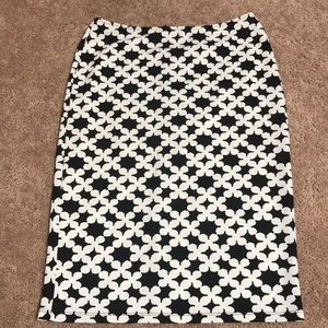 White/Black Geometric Pencil Skirt
